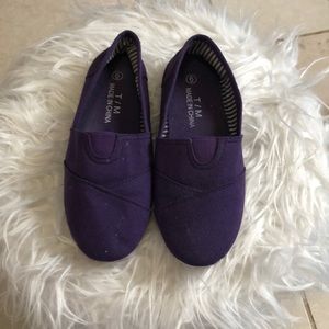 Purple shoes